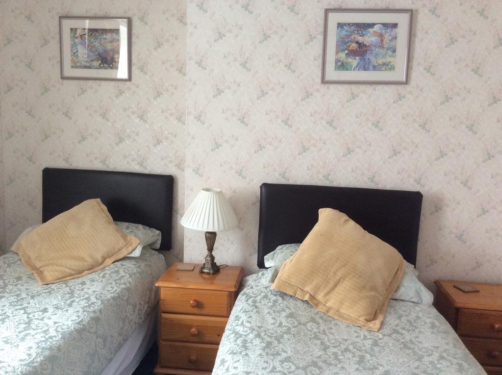 Cara House B&B Berwick Upon Tweed Exterior photo